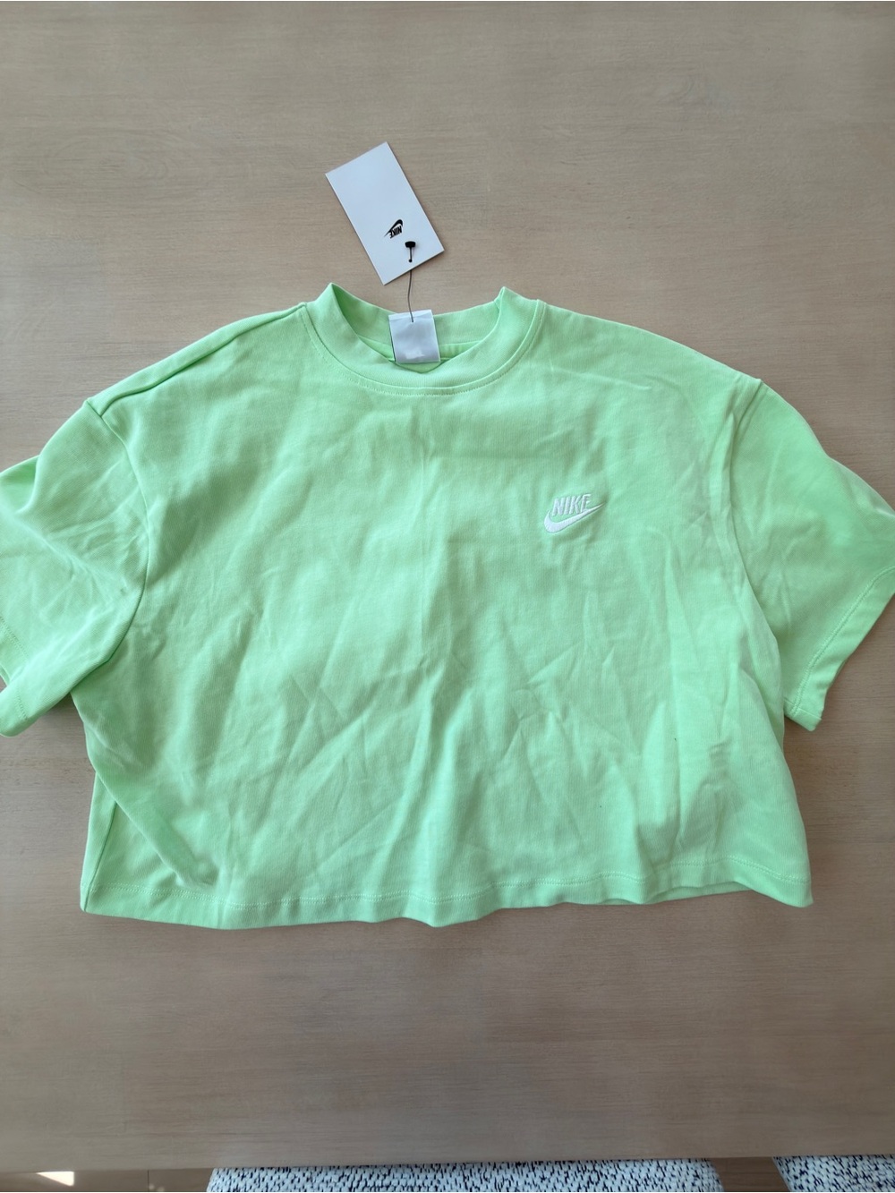 Nike Cropped Tee in Neon Lime - Large
